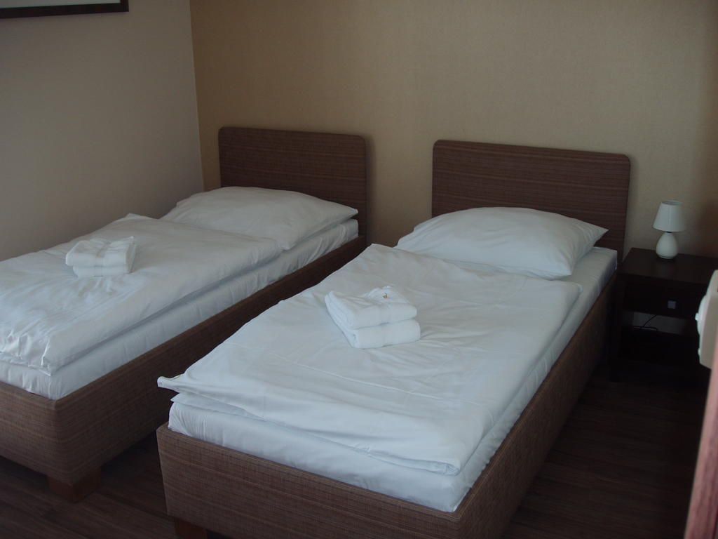 Hotel Predium Vráble Стая снимка