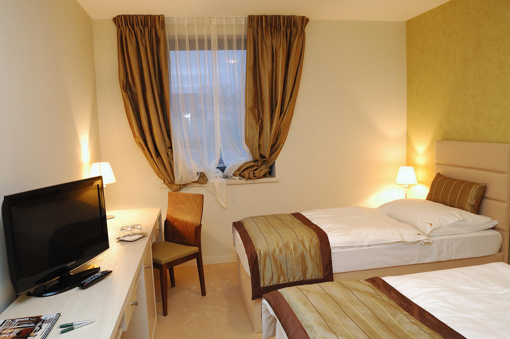 Hotel Predium Vráble Стая снимка