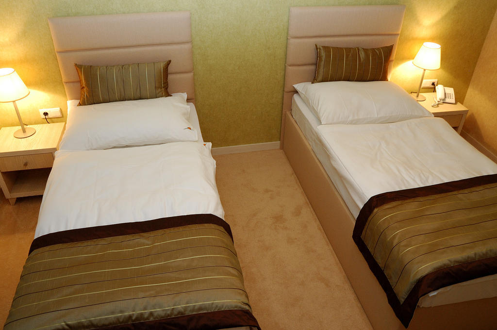 Hotel Predium Vráble Стая снимка